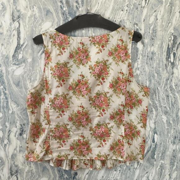 Preppy Boho Cottage Floral Sleeveless Pleated Top (L) - Picture 4 of 7